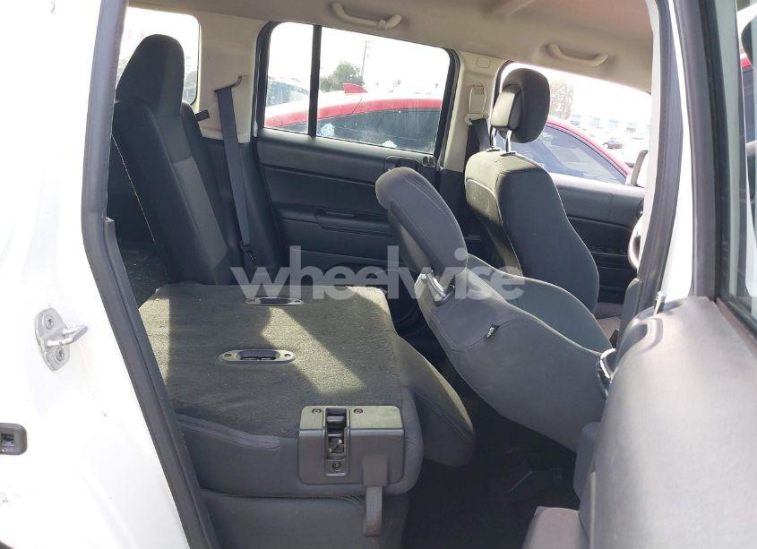 Photo 8 of 2012 Jeep Patriot SPORT (VIN 1C4NJPBA9CD634860)