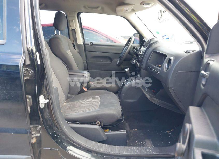 Photo 5 of 2012 Jeep Patriot SPORT (VIN 1C4NJPBA9CD673805)