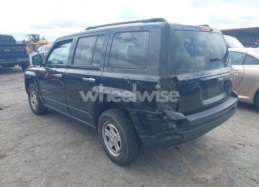 Photo 3 of 2013 Jeep Patriot SPORT (VIN 1C4NJPBA9DD187660)