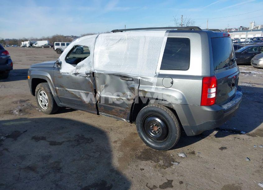 Photo 3 of 2014 Jeep Patriot SPORT (VIN 1C4NJPBA9ED524376)