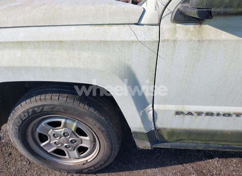 Photo 12 of 2014 Jeep Patriot SPORT (VIN 1C4NJPBA9ED533417)