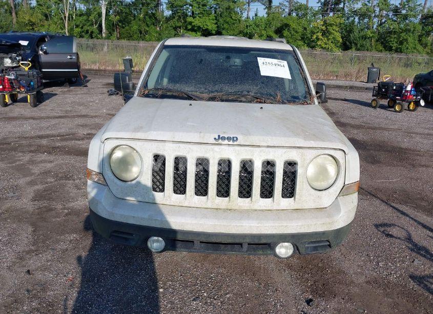 Photo 6 of 2014 Jeep Patriot SPORT (VIN 1C4NJPBA9ED533417)