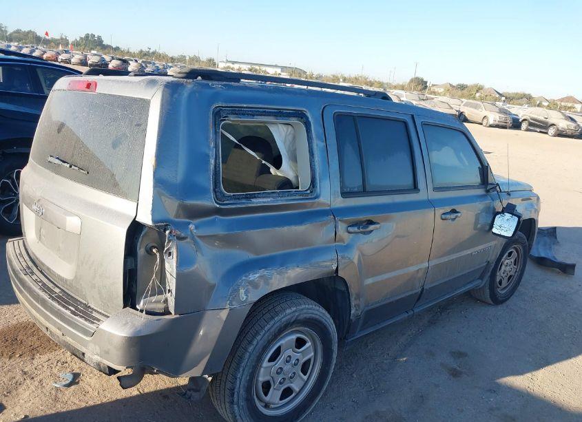 Photo 4 of 2014 Jeep Patriot SPORT (VIN 1C4NJPBA9ED535426)