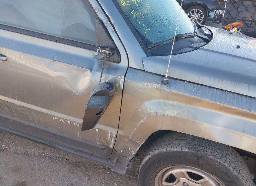 Photo 6 of 2014 Jeep Patriot SPORT (VIN 1C4NJPBA9ED535426)