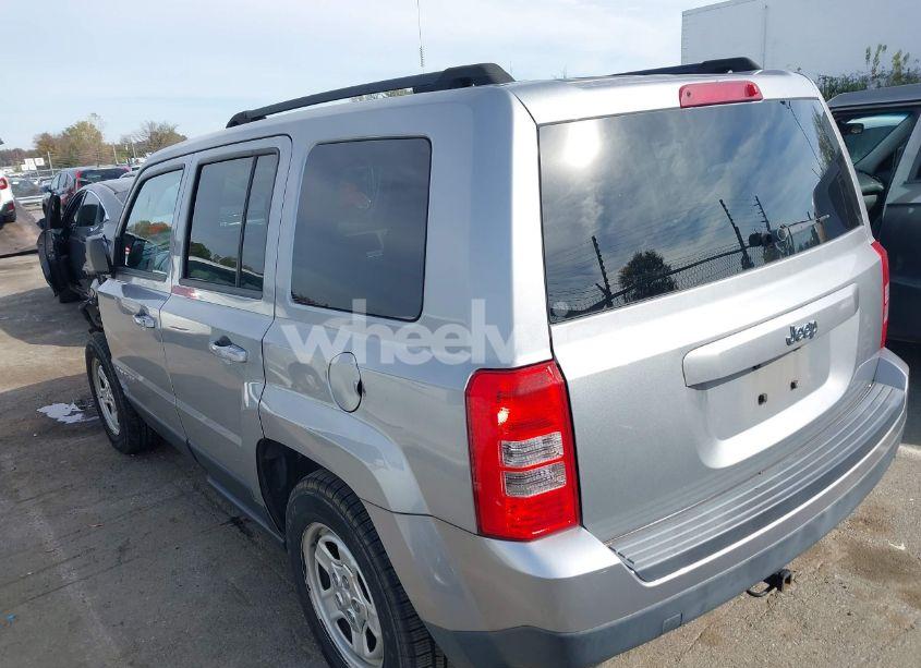 Photo 3 of 2014 Jeep Patriot SPORT (VIN 1C4NJPBA9ED740244)