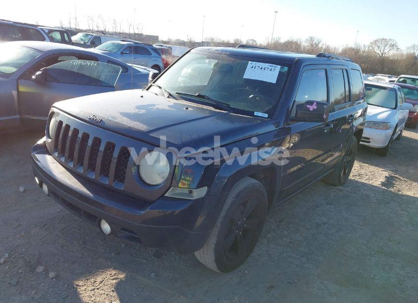 Photo 2 of 2014 Jeep Patriot ALTITUDE (VIN 1C4NJPBA9ED752653)