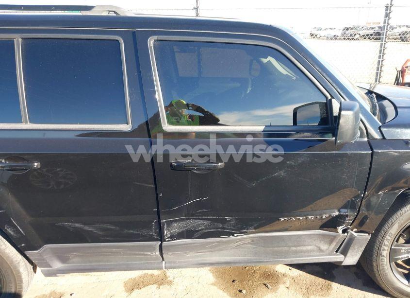 Photo 13 of 2014 Jeep Patriot ALTITUDE (VIN 1C4NJPBA9ED803164)