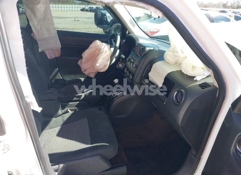 Photo 5 of 2014 Jeep Patriot ALTITUDE (VIN 1C4NJPBA9ED889186)