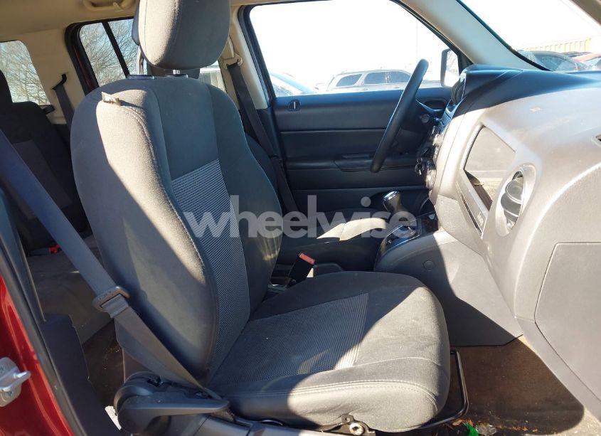 Photo 5 of 2015 Jeep Patriot ALTITUDE EDITION (VIN 1C4NJPBA9FD236150)