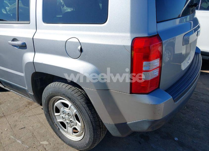 Photo 16 of 2015 Jeep Patriot ALTITUDE EDITION/SPORT (VIN 1C4NJPBA9FD280732)