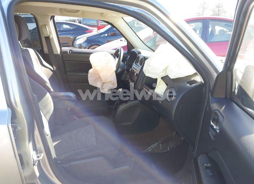 Photo 5 of 2015 Jeep Patriot ALTITUDE EDITION/SPORT (VIN 1C4NJPBA9FD280732)