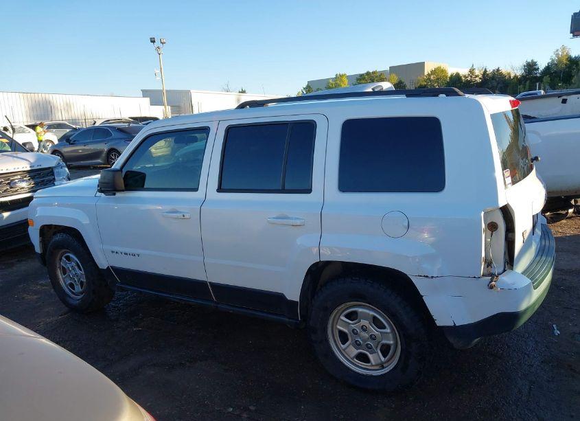 Photo 15 of 2015 Jeep Patriot SPORT (VIN 1C4NJPBA9FD285560)