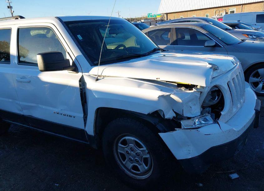 Photo 6 of 2015 Jeep Patriot SPORT (VIN 1C4NJPBA9FD285560)