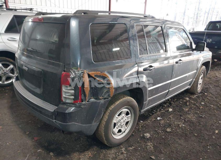 Photo 4 of 2015 Jeep Patriot SPORT (VIN 1C4NJPBA9FD340928)