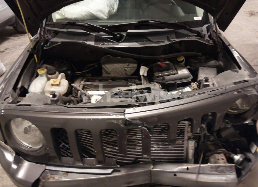 Photo 10 of 2016 Jeep Patriot SPORT (VIN 1C4NJPBA9GD526793)