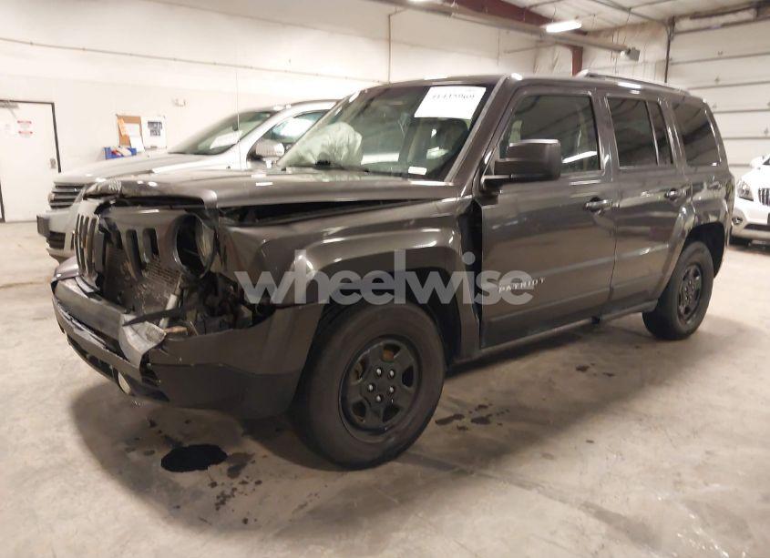Photo 2 of 2016 Jeep Patriot SPORT (VIN 1C4NJPBA9GD526793)