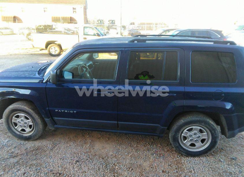 Photo 15 of 2016 Jeep Patriot SPORT (VIN 1C4NJPBA9GD656248)