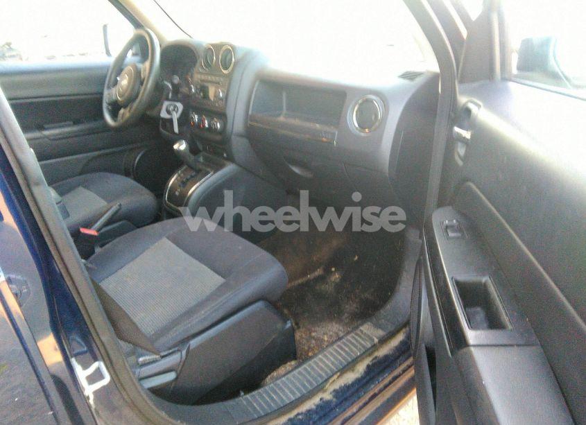 Photo 5 of 2016 Jeep Patriot SPORT (VIN 1C4NJPBA9GD656248)