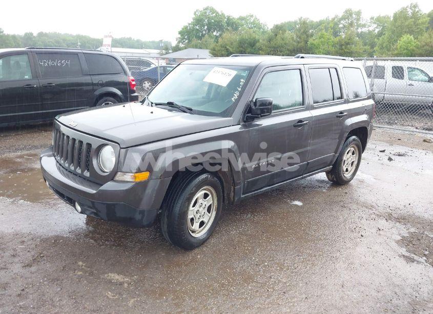 Photo 2 of 2016 Jeep Patriot SPORT (VIN 1C4NJPBA9GD760349)