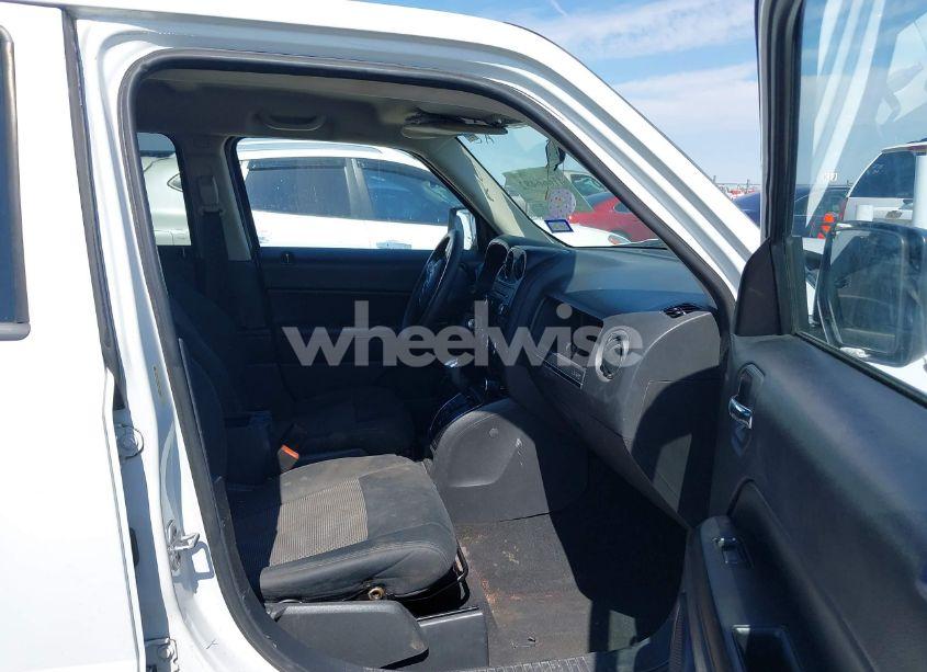 Photo 5 of 2012 Jeep Patriot SPORT (VIN 1C4NJPBAXCD542365)