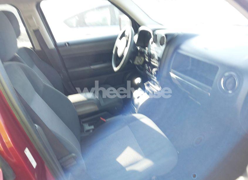 Photo 5 of 2013 Jeep Patriot SPORT (VIN 1C4NJPBAXDD186629)