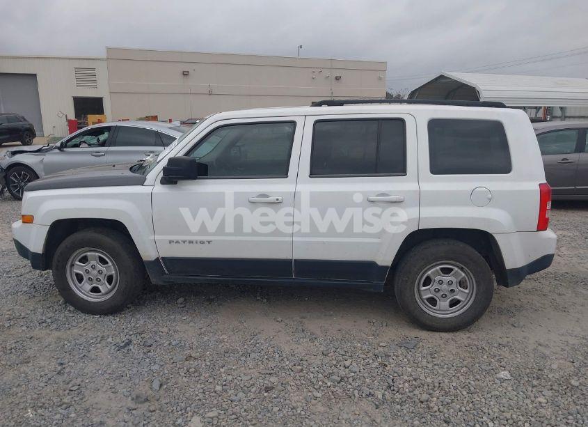 Photo 14 of 2014 Jeep Patriot SPORT (VIN 1C4NJPBAXED504895)