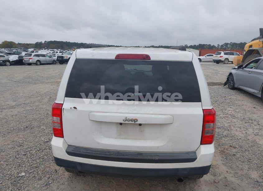 Photo 16 of 2014 Jeep Patriot SPORT (VIN 1C4NJPBAXED504895)