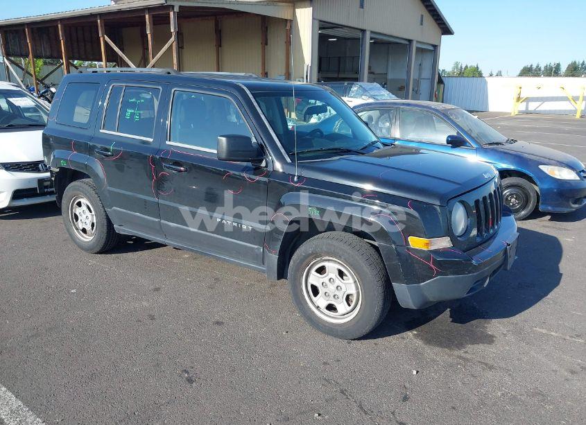 2014 Jeep Patriot SPORT (VIN 1C4NJPBAXED533555) main photo