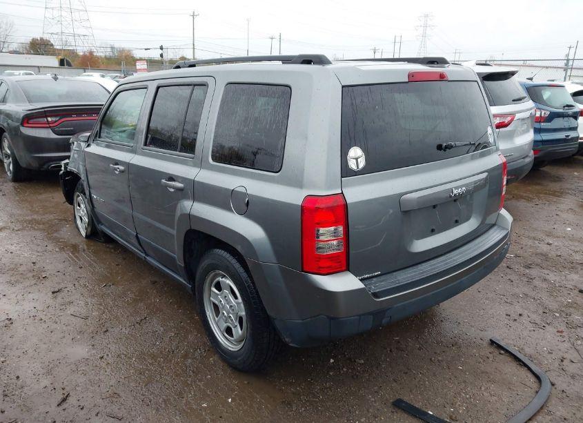 Photo 3 of 2014 Jeep Patriot SPORT (VIN 1C4NJPBAXED596185)