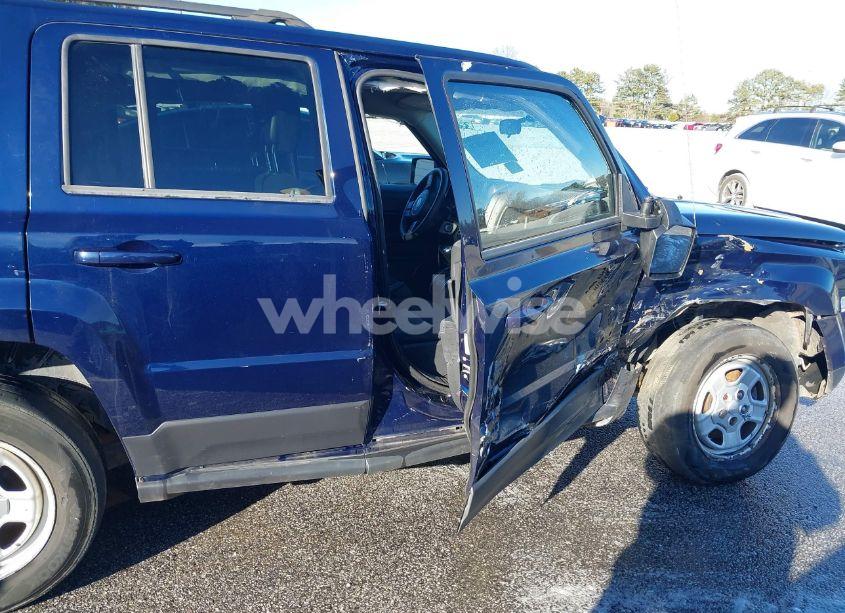 Photo 6 of 2014 Jeep Patriot SPORT (VIN 1C4NJPBAXED844001)