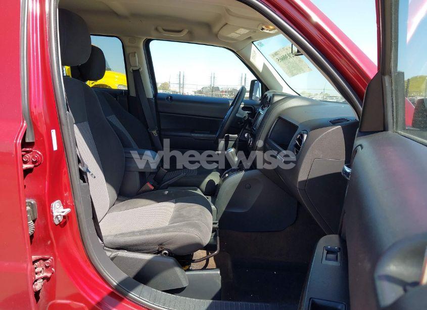 Photo 5 of 2014 Jeep Patriot ALTITUDE (VIN 1C4NJPBAXED848307)