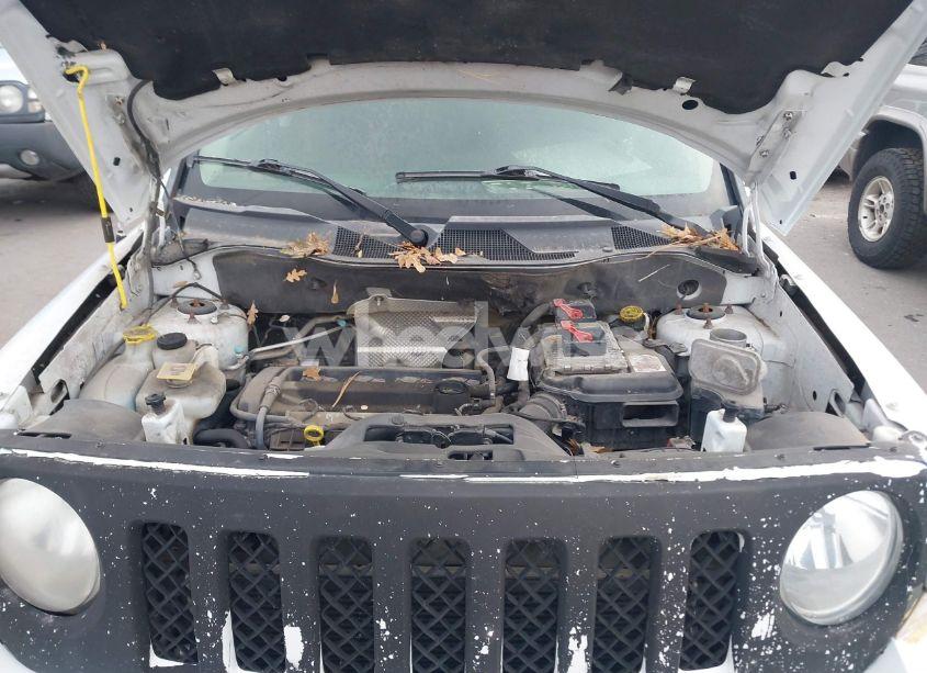 Photo 10 of 2015 Jeep Patriot SPORT (VIN 1C4NJPBAXFD419508)