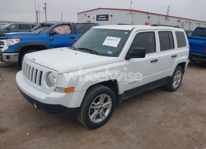 Photo 2 of 2015 Jeep Patriot SPORT (VIN 1C4NJPBAXFD438382)
