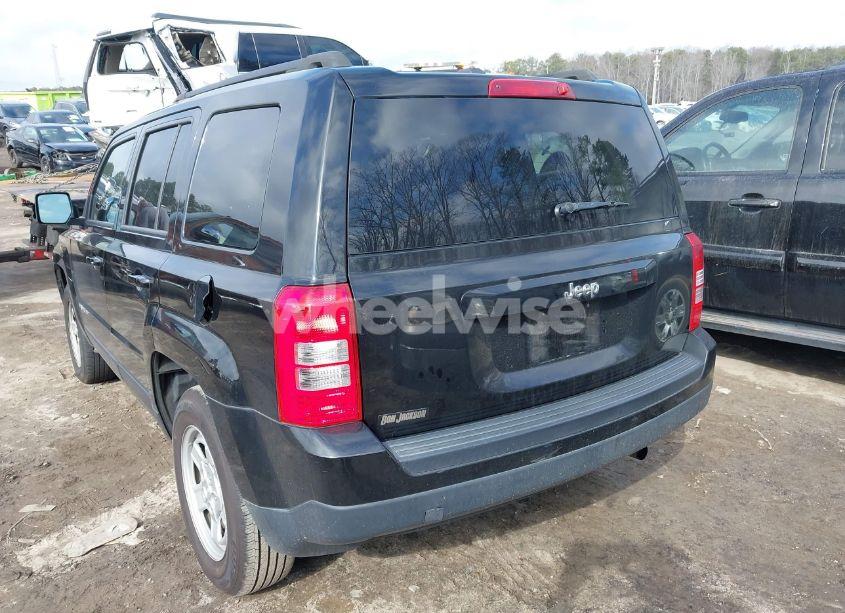 Photo 3 of 2016 Jeep Patriot SPORT (VIN 1C4NJPBAXGD641130)