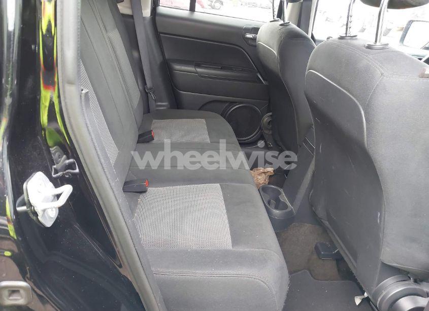 Photo 8 of 2016 Jeep Patriot SPORT (VIN 1C4NJPBAXGD641130)