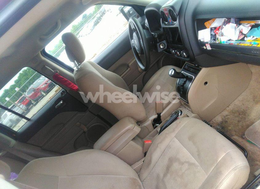 Photo 5 of 2014 Jeep Patriot SPORT (VIN 1C4NJPBB0ED671081)