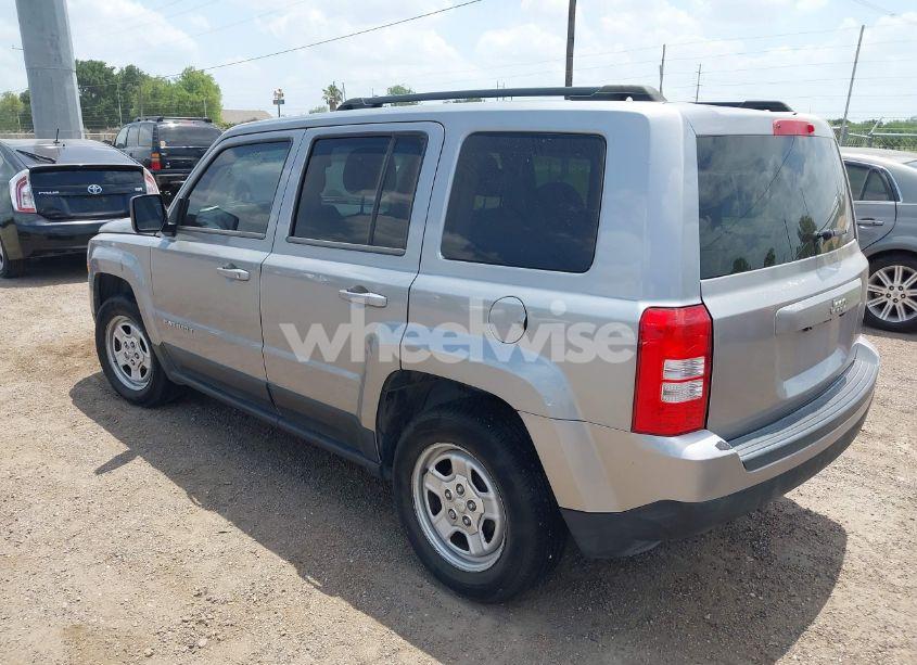 Photo 3 of 2014 Jeep Patriot SPORT (VIN 1C4NJPBB0ED888016)