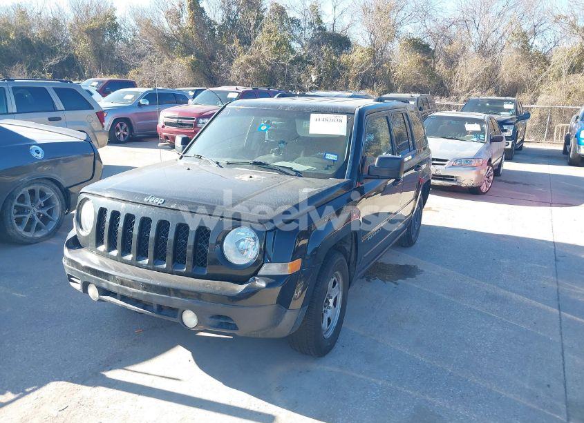 Photo 2 of 2015 Jeep Patriot SPORT (VIN 1C4NJPBB0FD203949)