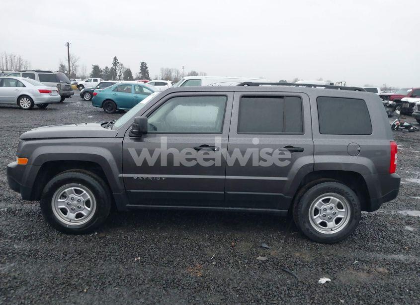 Photo 14 of 2016 Jeep Patriot SPORT (VIN 1C4NJPBB0GD547640)