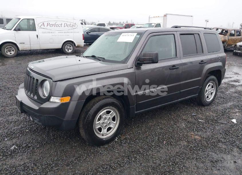 Photo 2 of 2016 Jeep Patriot SPORT (VIN 1C4NJPBB0GD547640)