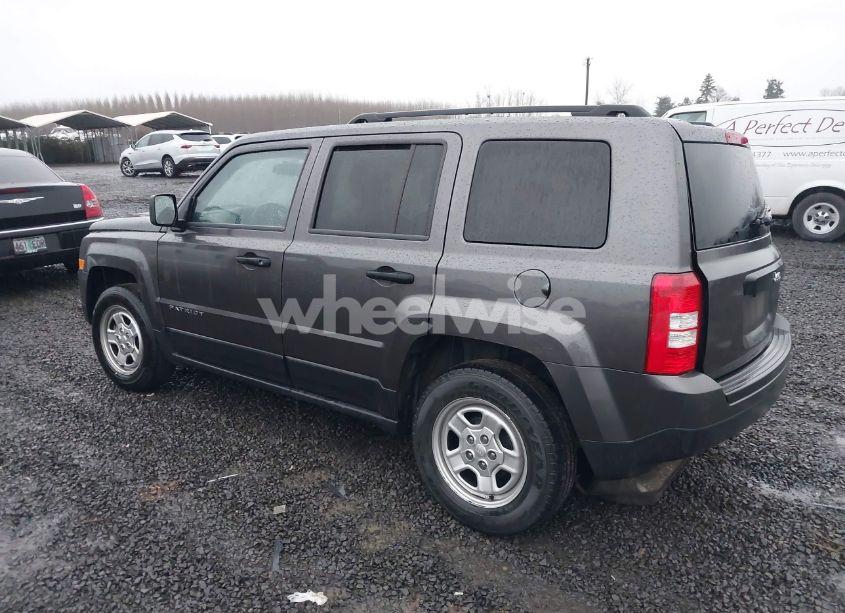 Photo 3 of 2016 Jeep Patriot SPORT (VIN 1C4NJPBB0GD547640)