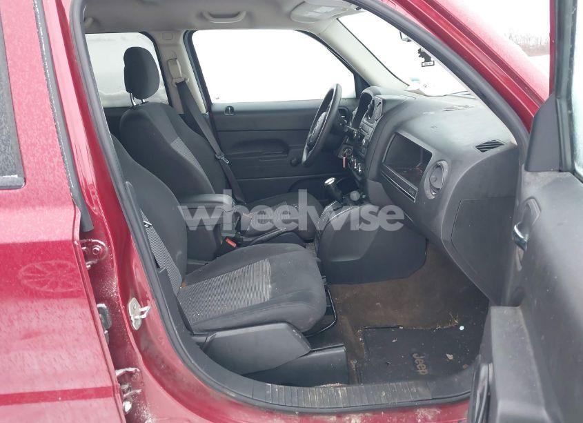 Photo 5 of 2016 Jeep Patriot SPORT (VIN 1C4NJPBB0GD554605)