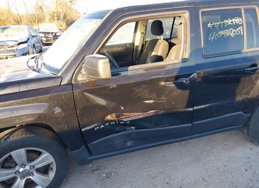 Photo 6 of 2013 Jeep Patriot SPORT (VIN 1C4NJPBB1DD166102)