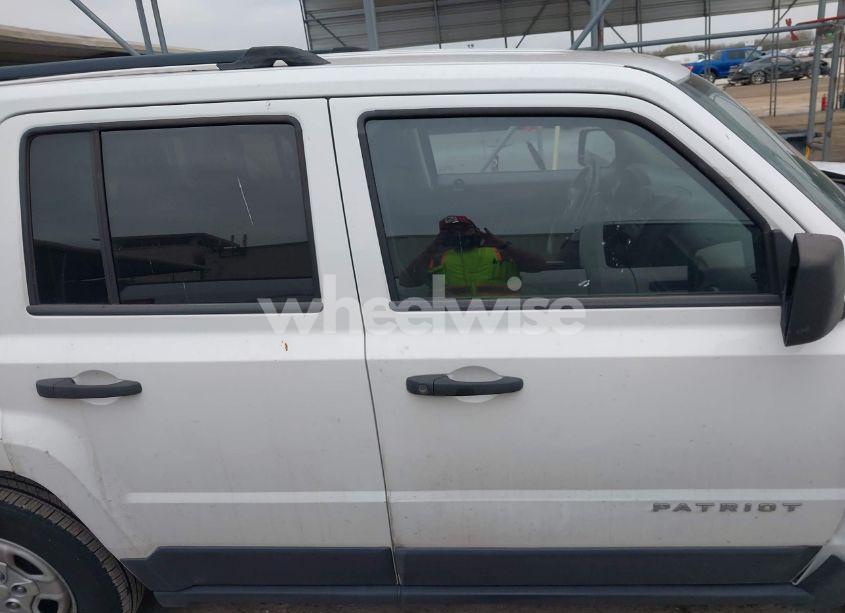 Photo 13 of 2014 Jeep Patriot SPORT (VIN 1C4NJPBB1ED888218)