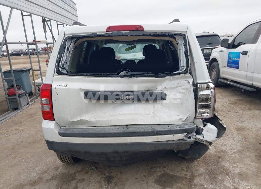 Photo 16 of 2014 Jeep Patriot SPORT (VIN 1C4NJPBB1ED888218)