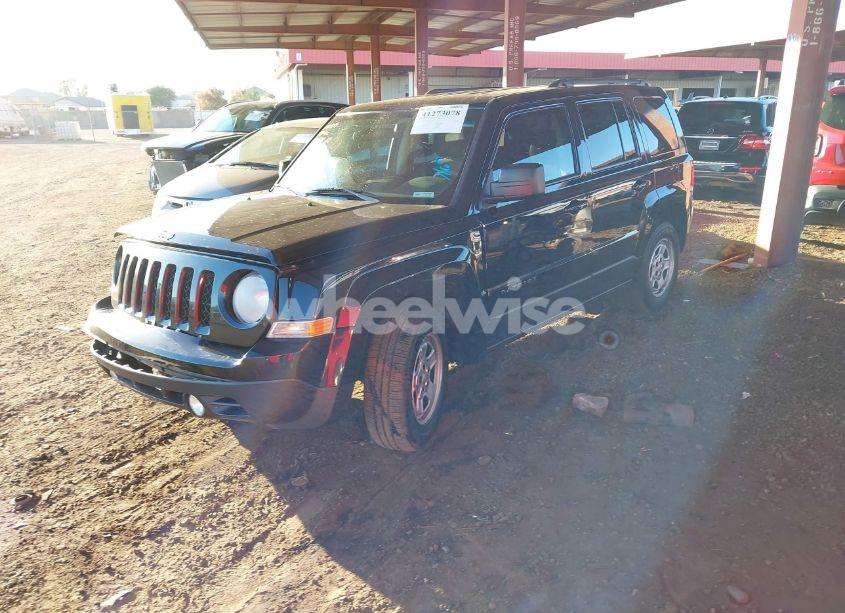 Photo 2 of 2014 Jeep Patriot SPORT (VIN 1C4NJPBB1ED890549)