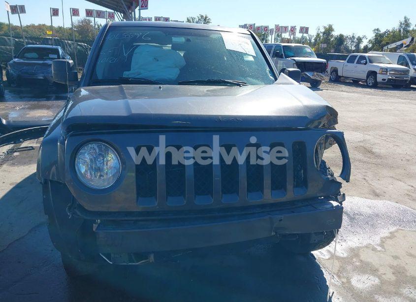 Photo 13 of 2015 Jeep Patriot SPORT (VIN 1C4NJPBB1FD145771)