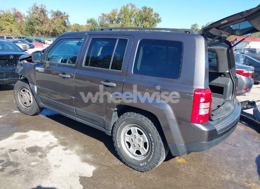 Photo 3 of 2015 Jeep Patriot SPORT (VIN 1C4NJPBB1FD145771)