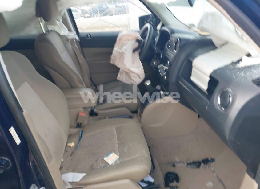 Photo 5 of 2012 Jeep Patriot SPORT (VIN 1C4NJPBB2CD612160)