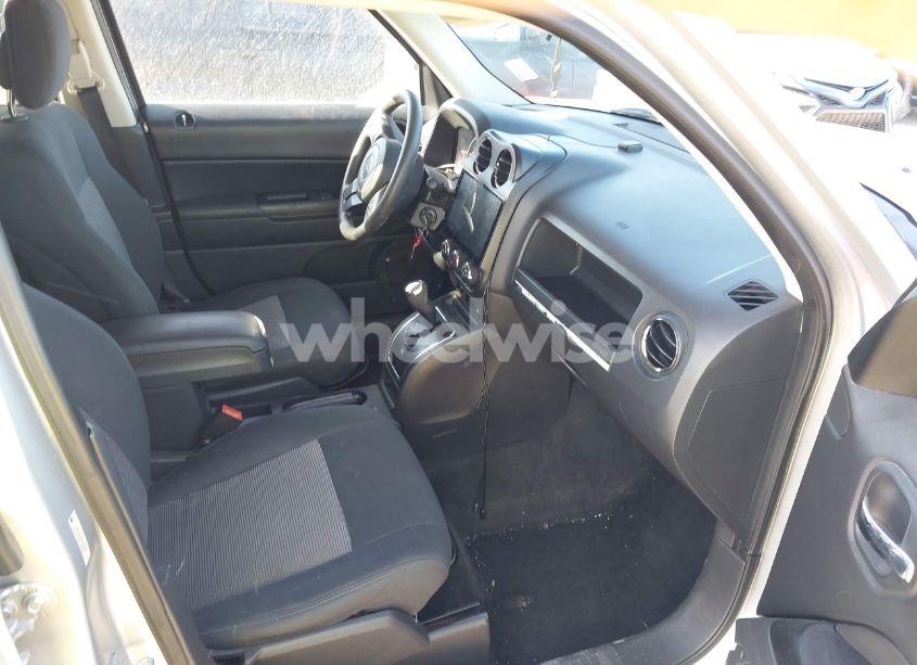 Photo 5 of 2013 Jeep Patriot SPORT (VIN 1C4NJPBB2DD130614)